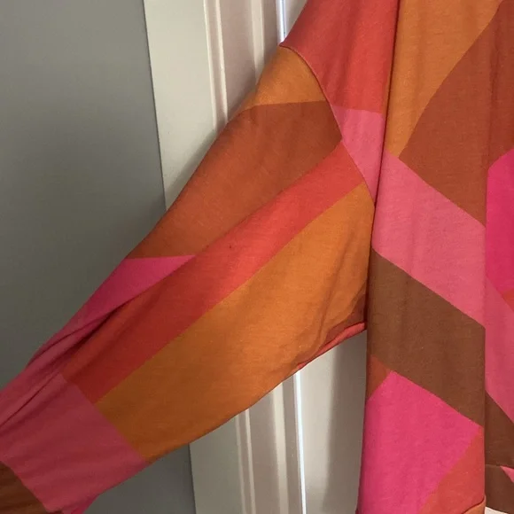 New Fantastic Fawn Bright Multicolor Geometric Oversized Top Shirt SZ SMALL - Picture 4 of 6